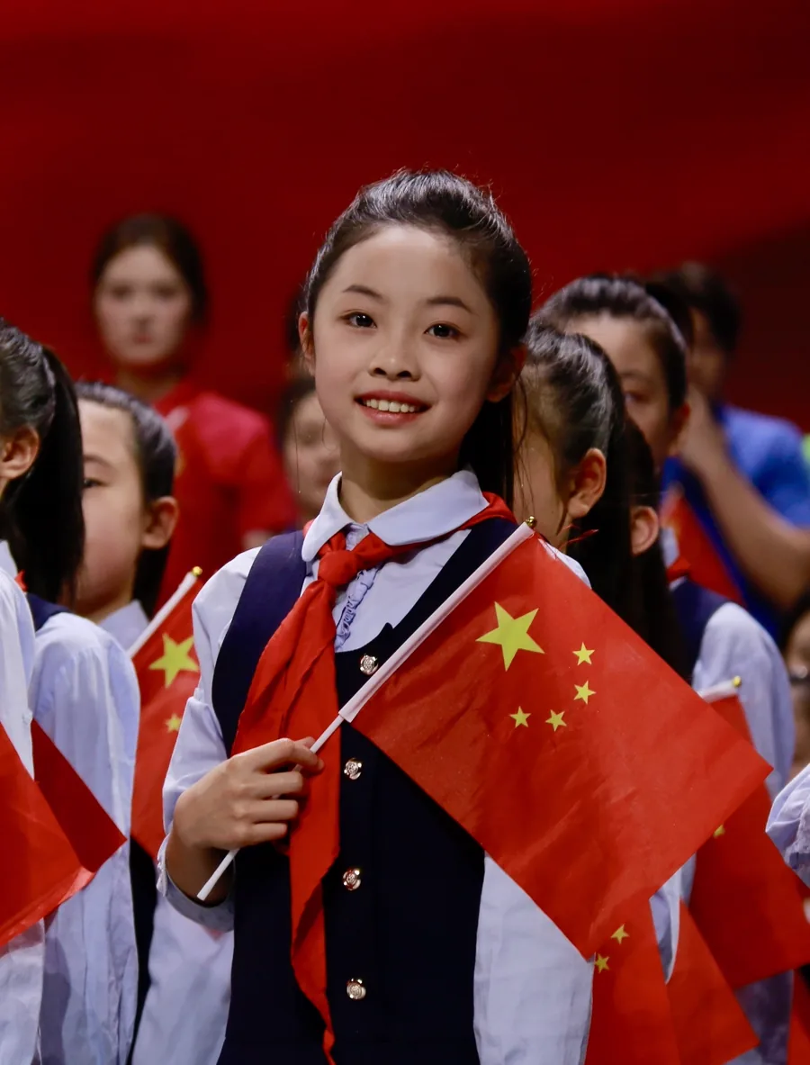 张桉萁